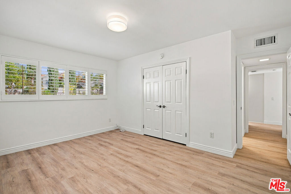 22777 Brenford Street Property Photo 27