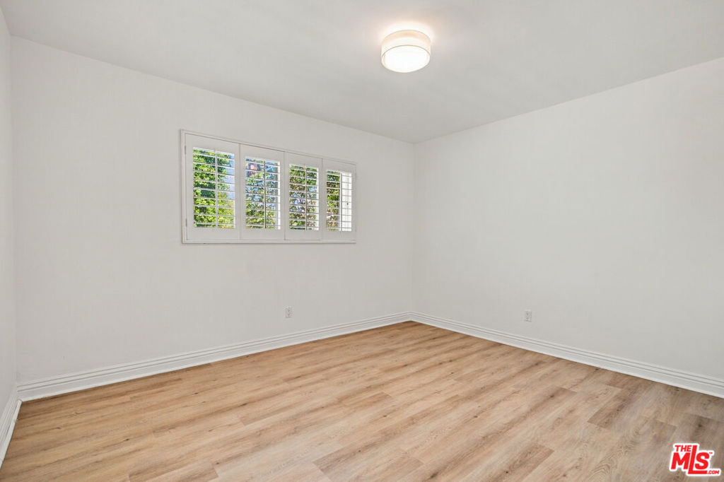 22777 Brenford Street Property Photo 29