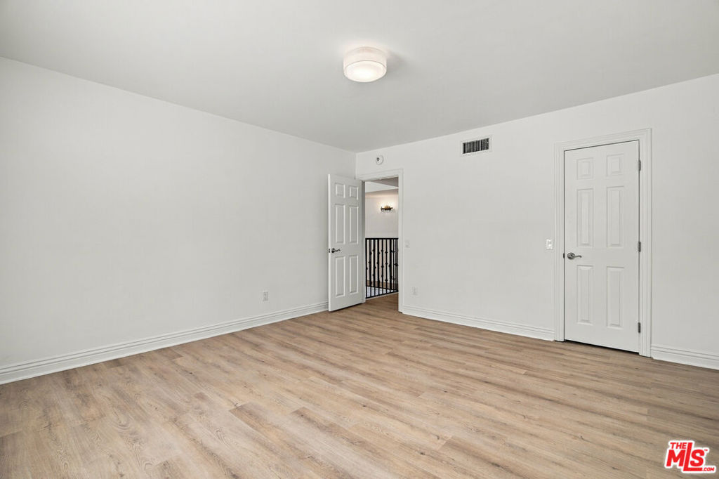 22777 Brenford Street Property Photo 33