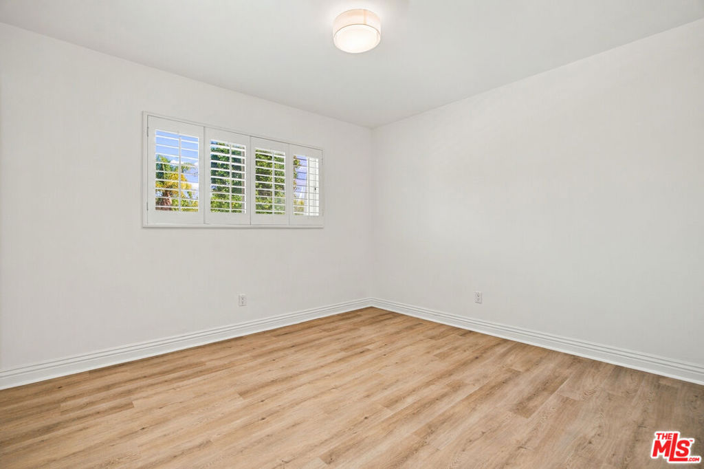 22777 Brenford Street Property Photo 35