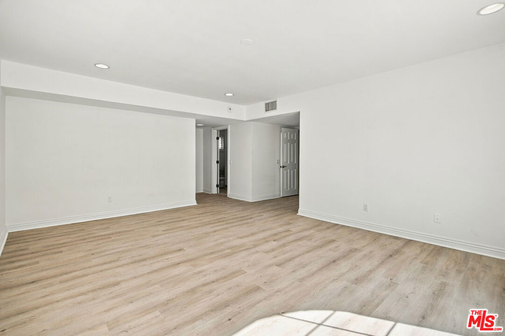22777 Brenford Street Property Photo 45