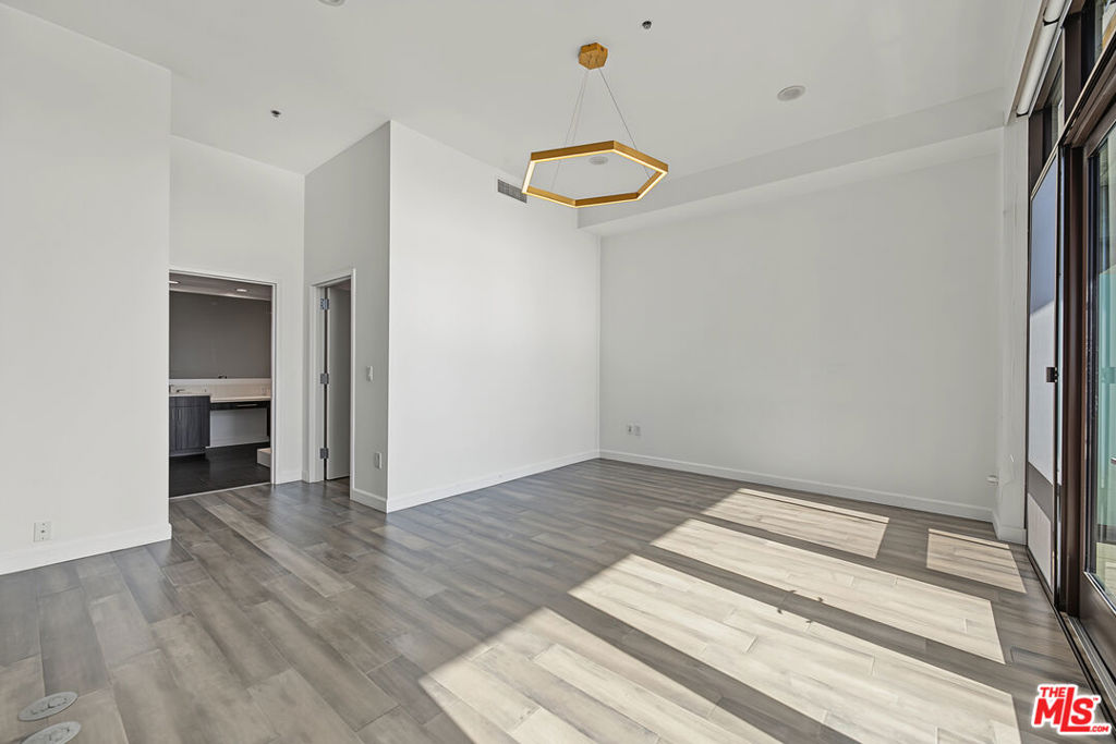 1111 S Grand Avenue Ph6 Property Photo 24