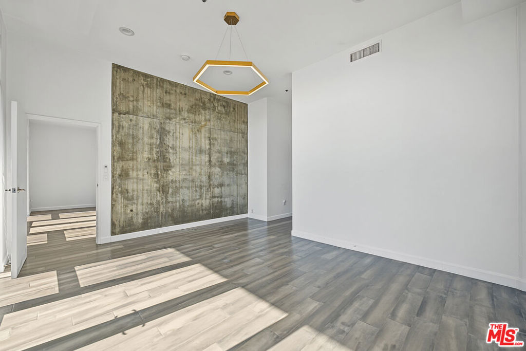 1111 S Grand Avenue Ph6 Property Photo 25