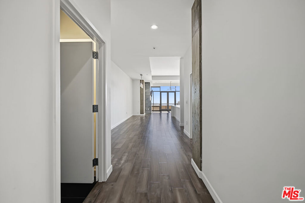 1111 S Grand Avenue Ph6 Property Photo 41