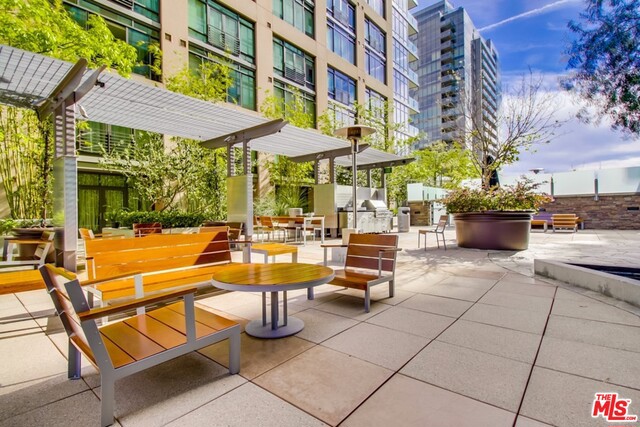 1111 S Grand Avenue Ph6 Property Photo 47
