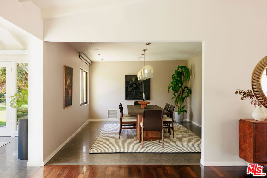 880 Canterbury Road Property Photo 15
