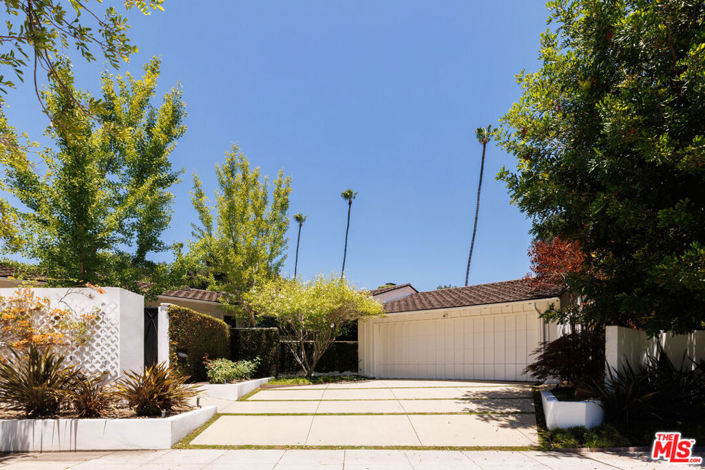 880 Canterbury Road Property Photo 49