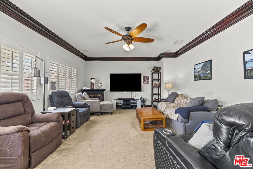 40924 Whitehall Street Property Photo 12