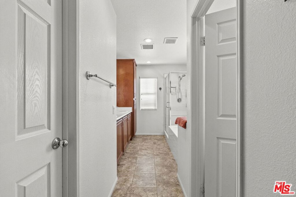 40924 Whitehall Street Property Photo 26
