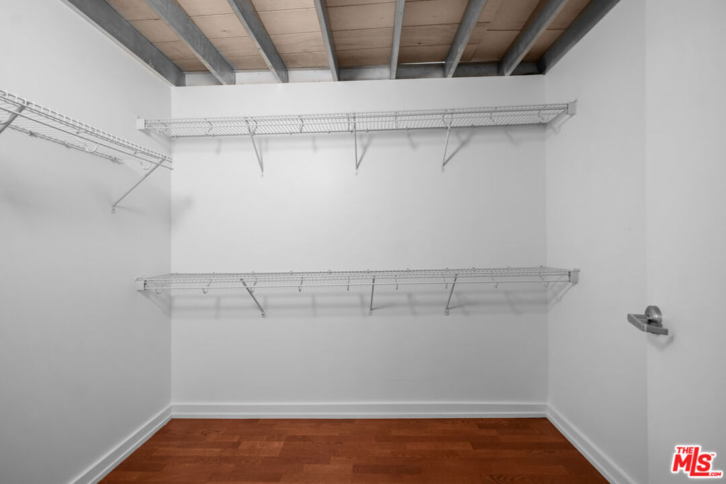330 W 11th Street 406 Property Photo 13