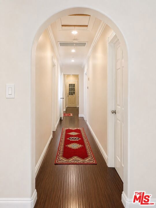 5543 Via Marisol Property Photo 5