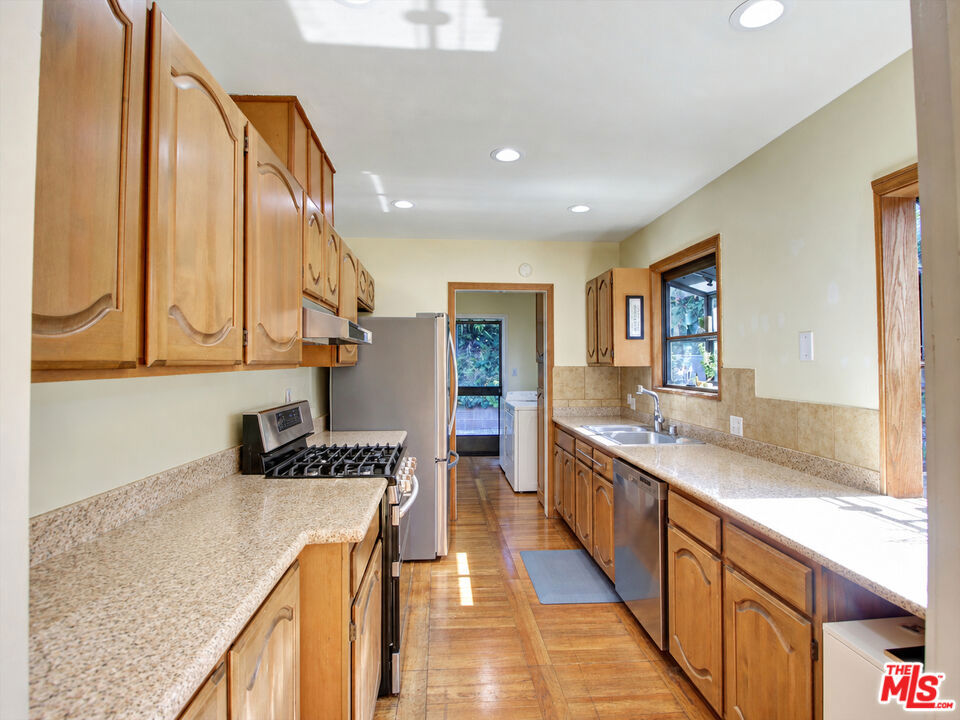 5720 El Rincon Way Property Photo 19