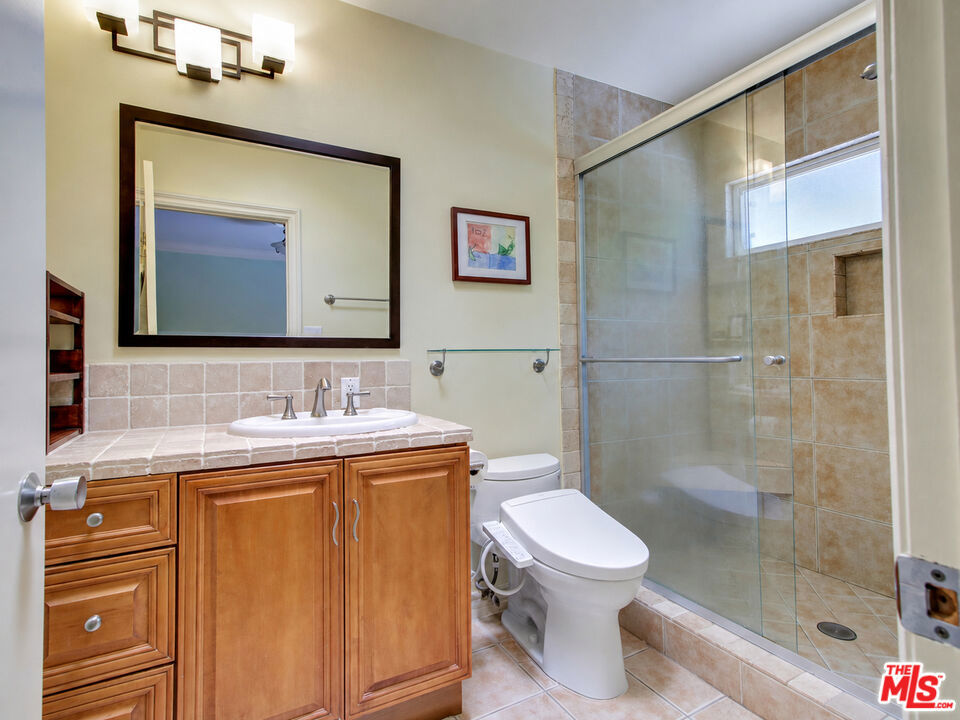 5720 El Rincon Way Property Photo 27