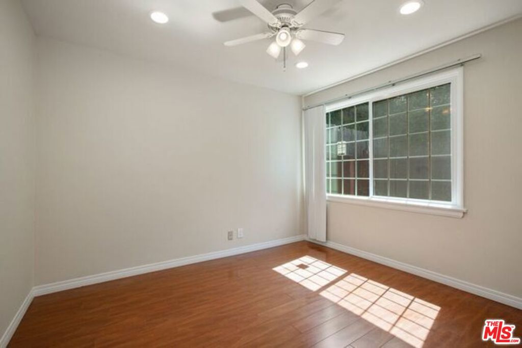 2604 S Garth Avenue Property Photo 7