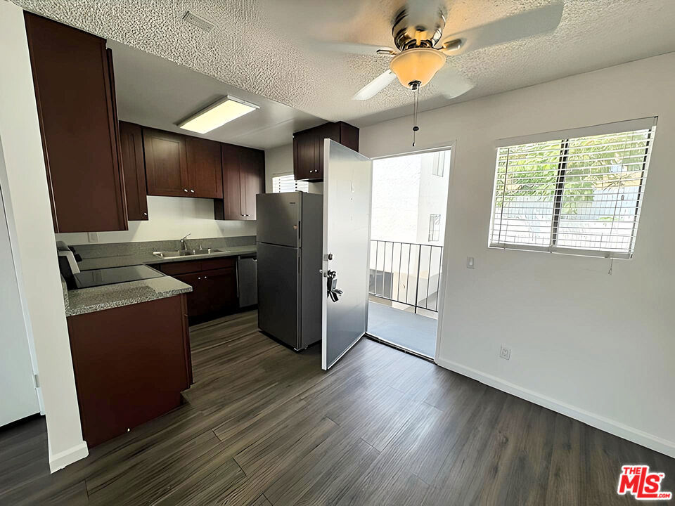 3811 N Figueroa Street 6 Property Photo 1