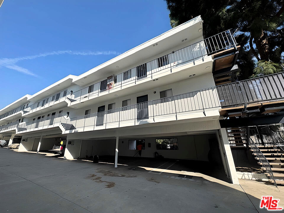 3811 N Figueroa Street 6 Property Photo 8
