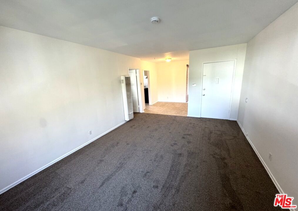 12204 Washington Place 1/2 Property Photo 9
