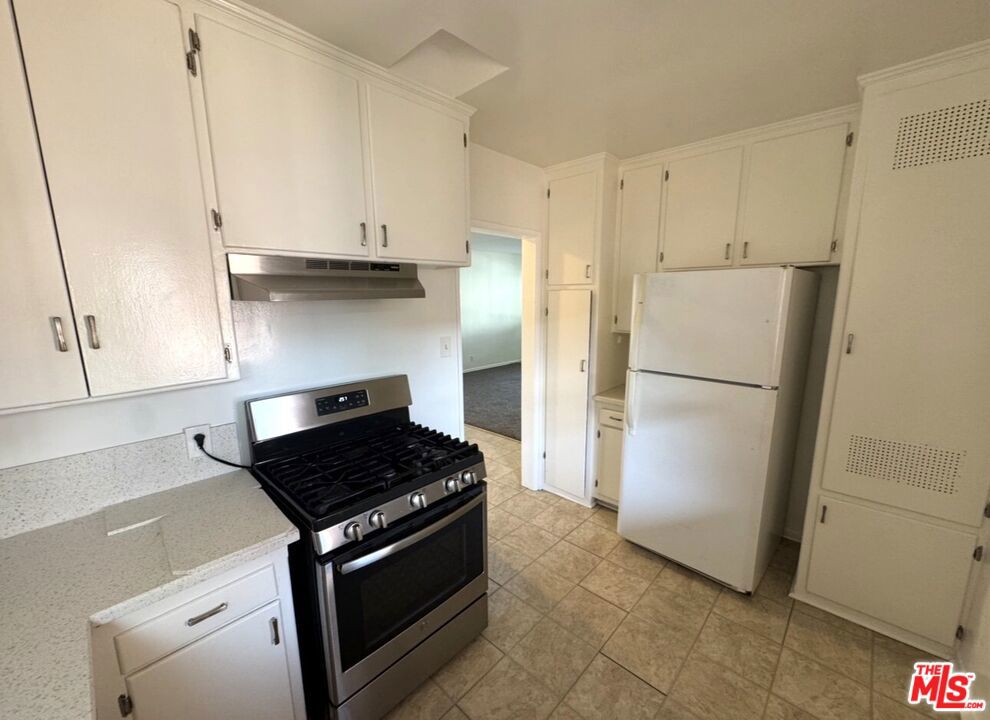 12204 Washington Place 1/2 Property Photo 15