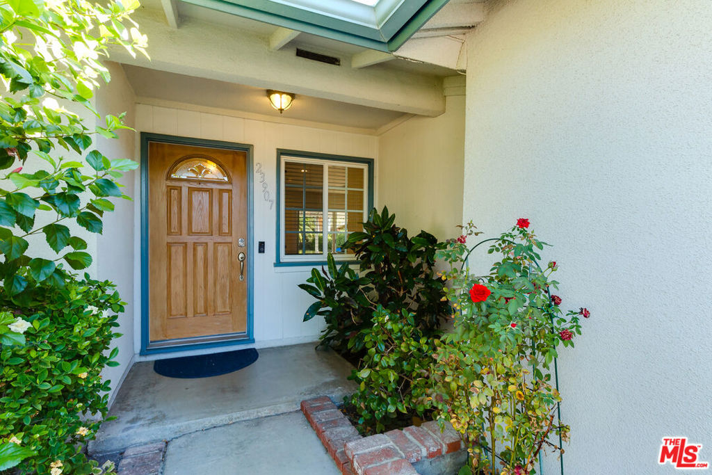 23907 Mobile Street Property Photo 5