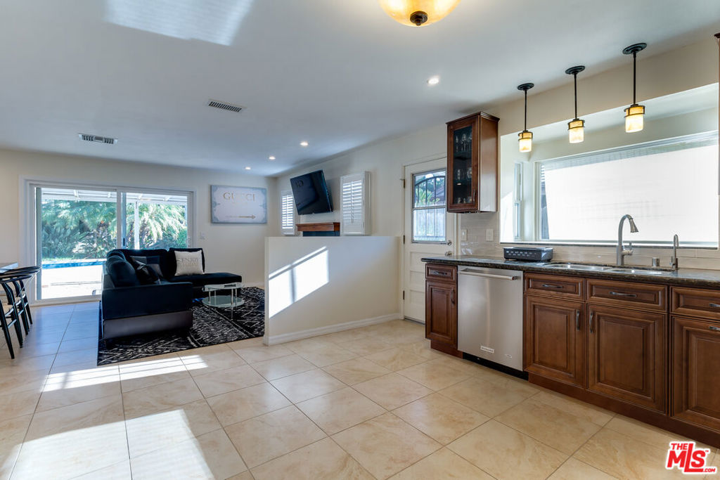 23907 Mobile Street Property Photo 13
