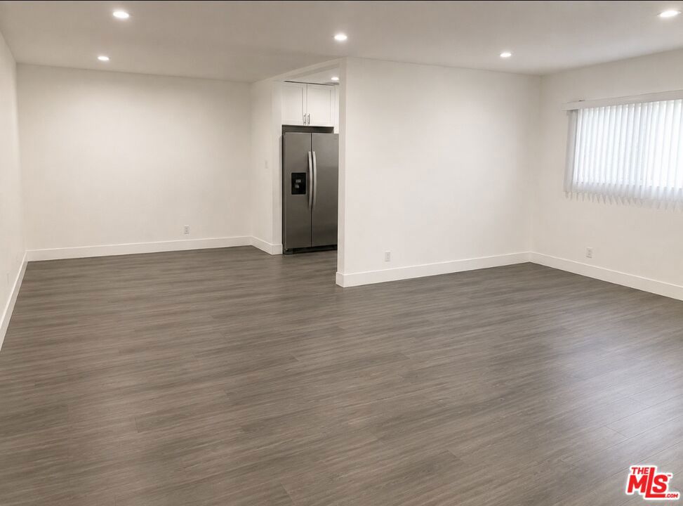 1118 S Holt Avenue 6 Property Photo 15