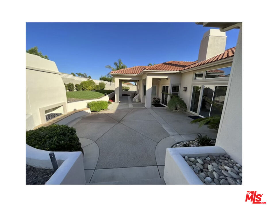 26996763 Property Photo 12