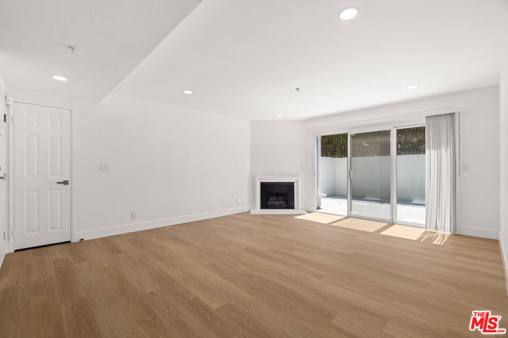 16100 W Sunset Boulevard 109 Property Photo 2