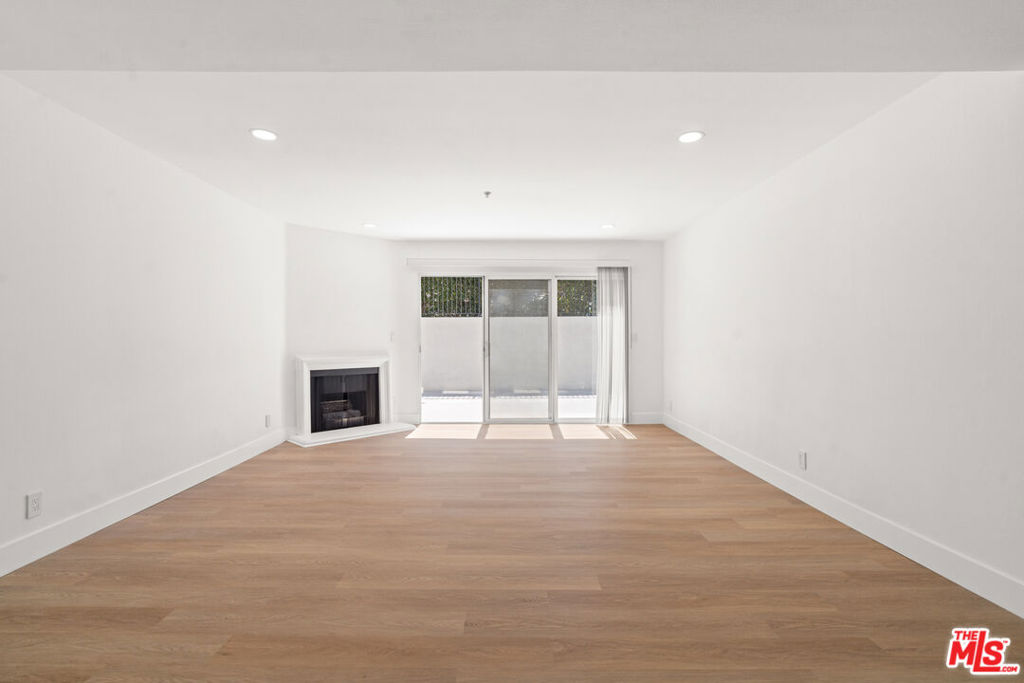 16100 W Sunset Boulevard 109 Property Photo 4