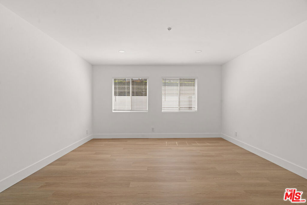 16100 W Sunset Boulevard 109 Property Photo 13