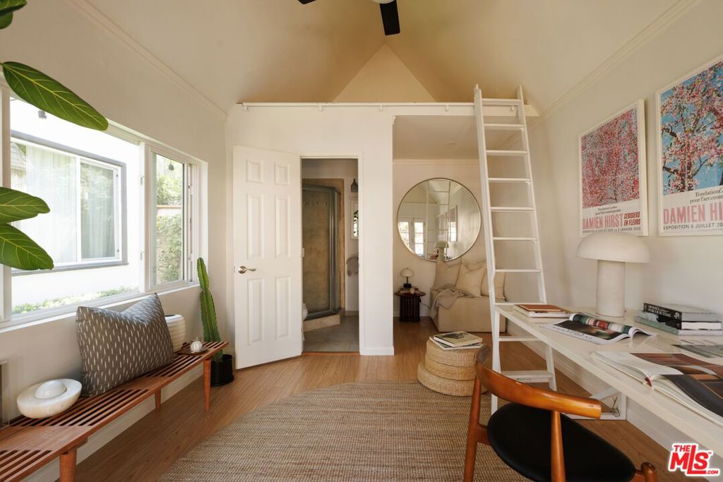 7606 Willoughby Avenue Property Photo 19