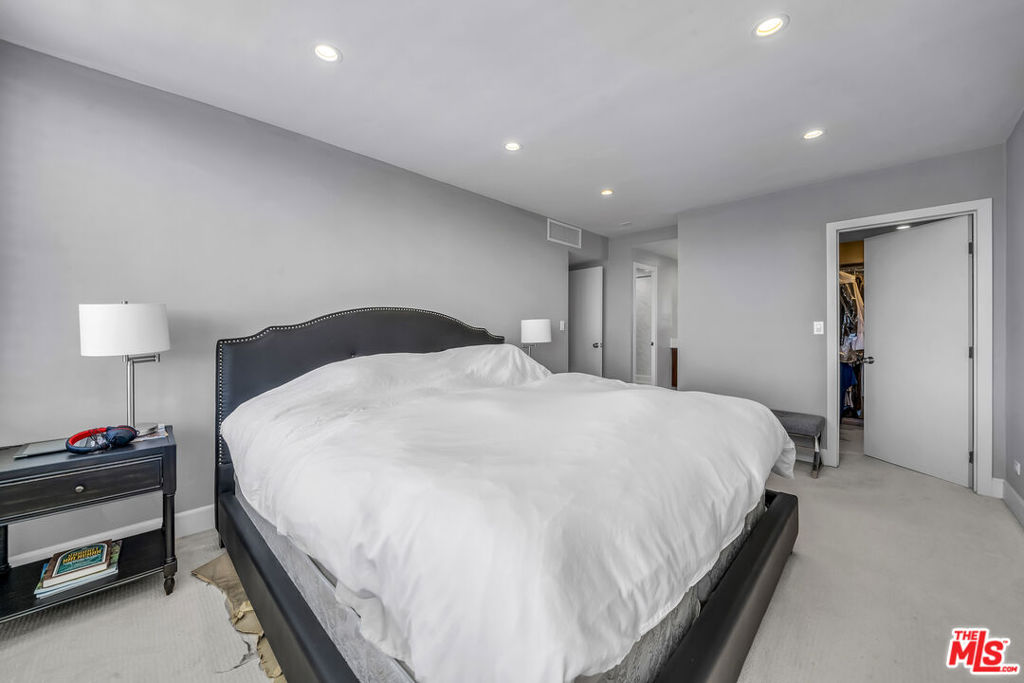 10501 Wilshire 1202 Property Photo 13