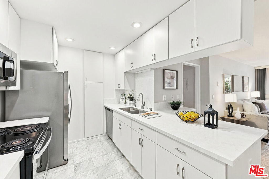 7742 Redlands Street D2052 Property Photo 4
