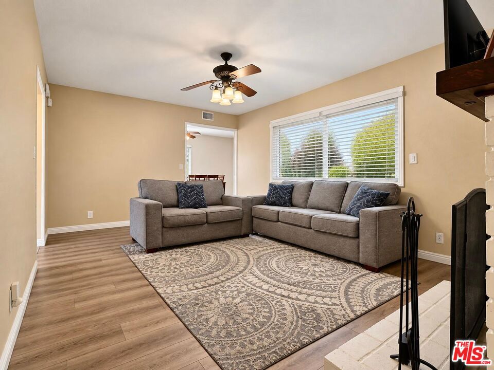 1115 S Neff Avenue Property Photo 5