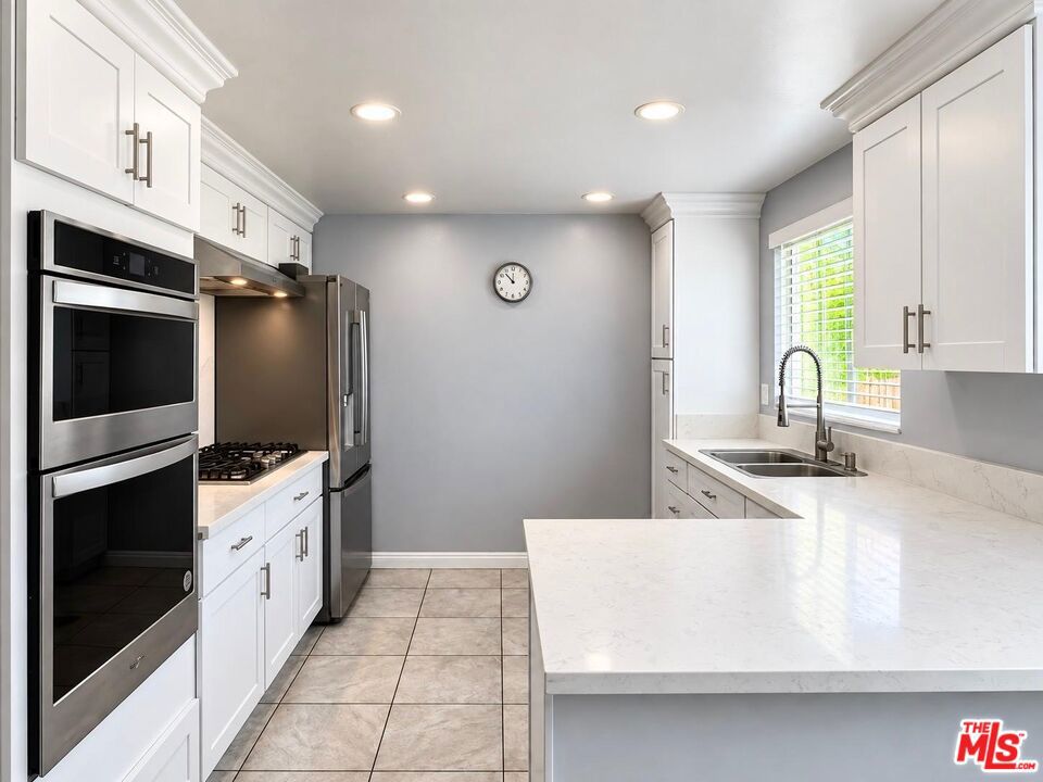 1115 S Neff Avenue Property Photo 12