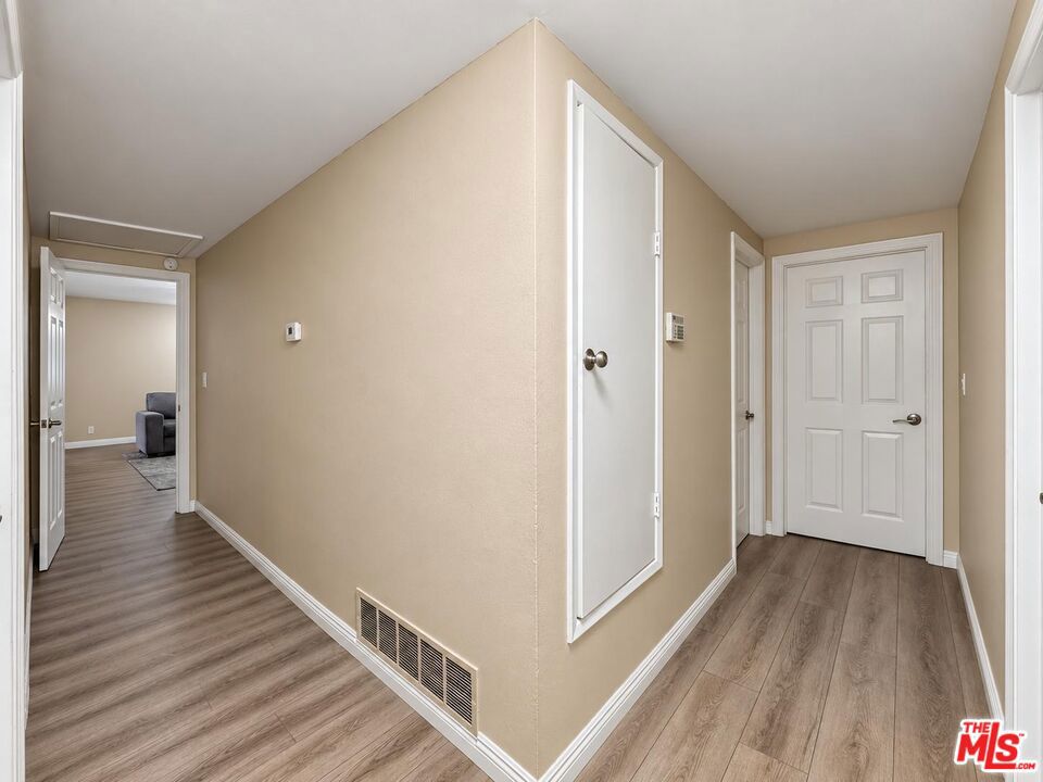 1115 S Neff Avenue Property Photo 19