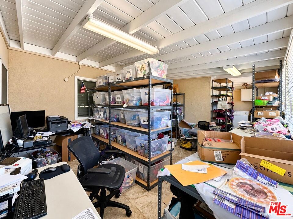 1115 S Neff Avenue Property Photo 23