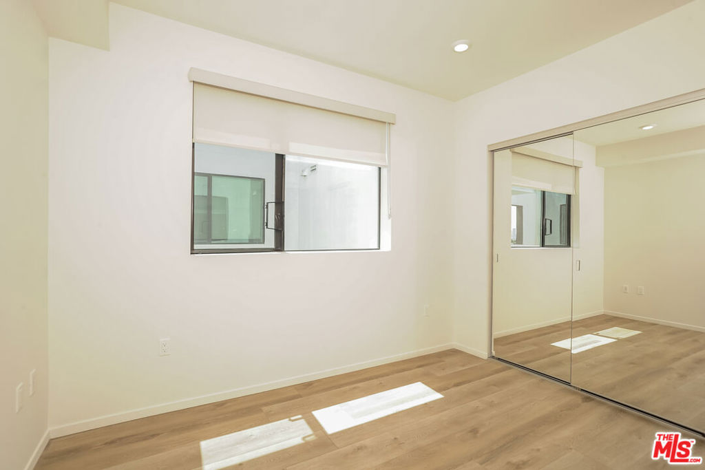 521 N Gramercy Place 306 Property Photo 6