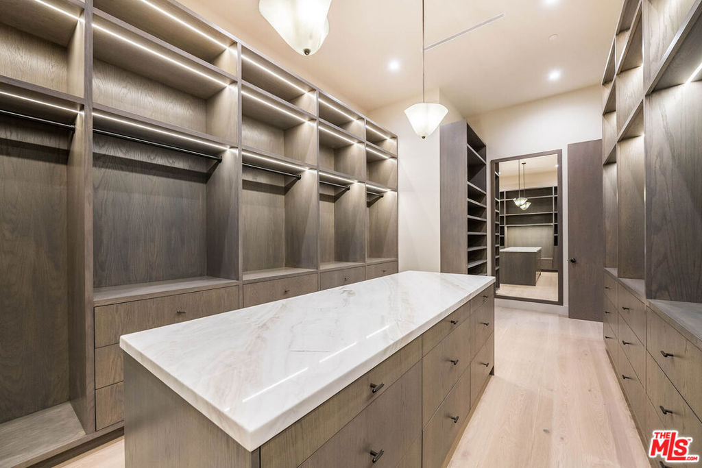 19024 Sprague Street Property Photo 41