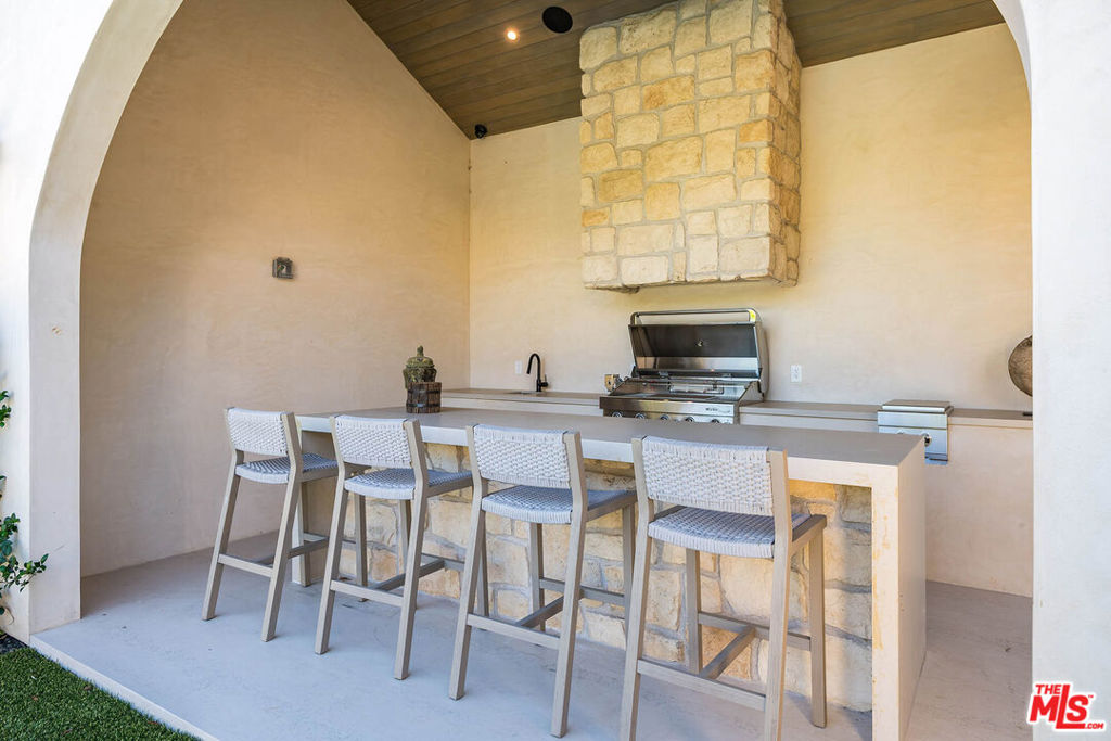 19024 Sprague Street Property Photo 63