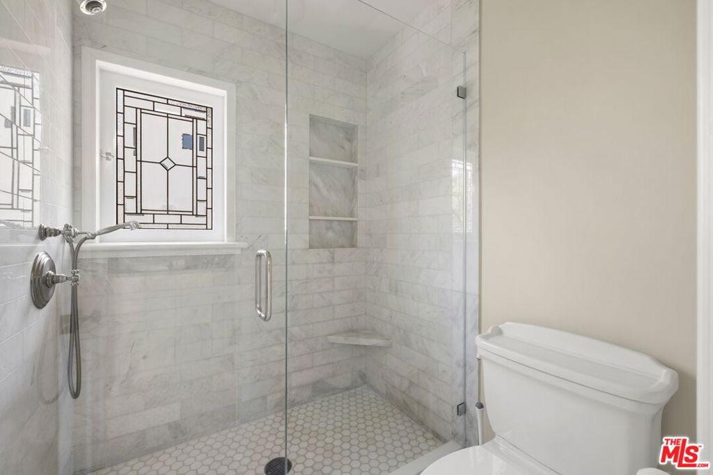 123 Georgina Avenue 6 Property Photo 22