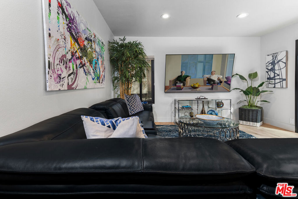 24946 Ravenswood Property Photo 44