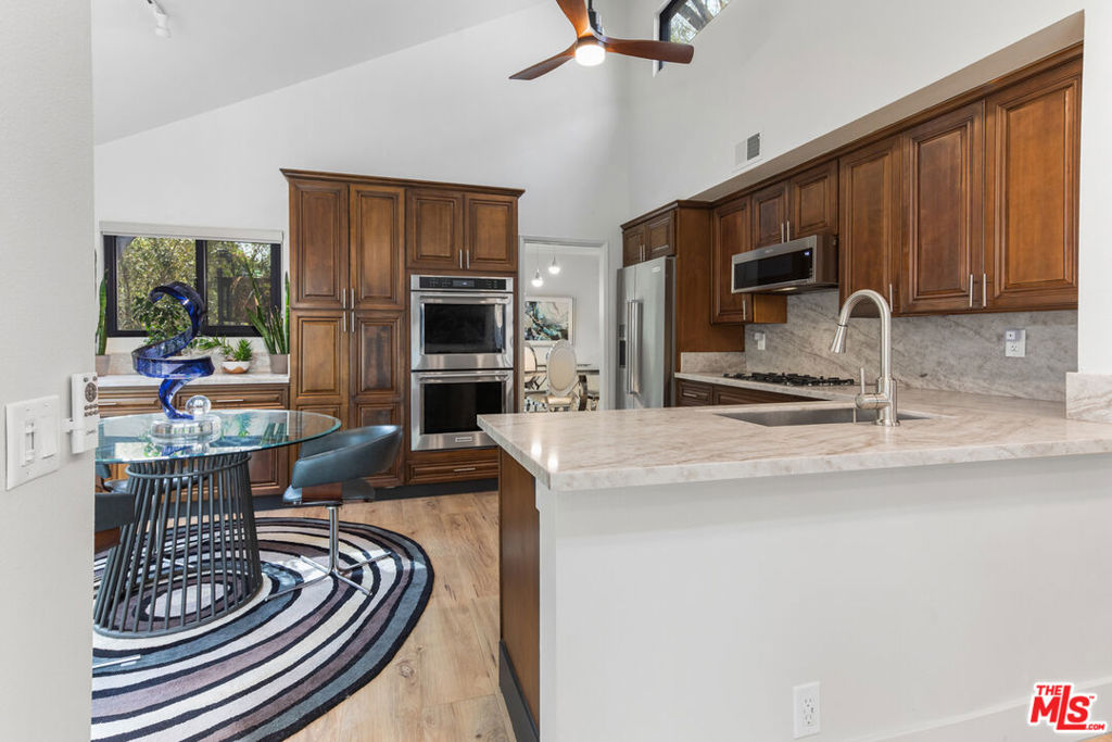 24946 Ravenswood Property Photo 48