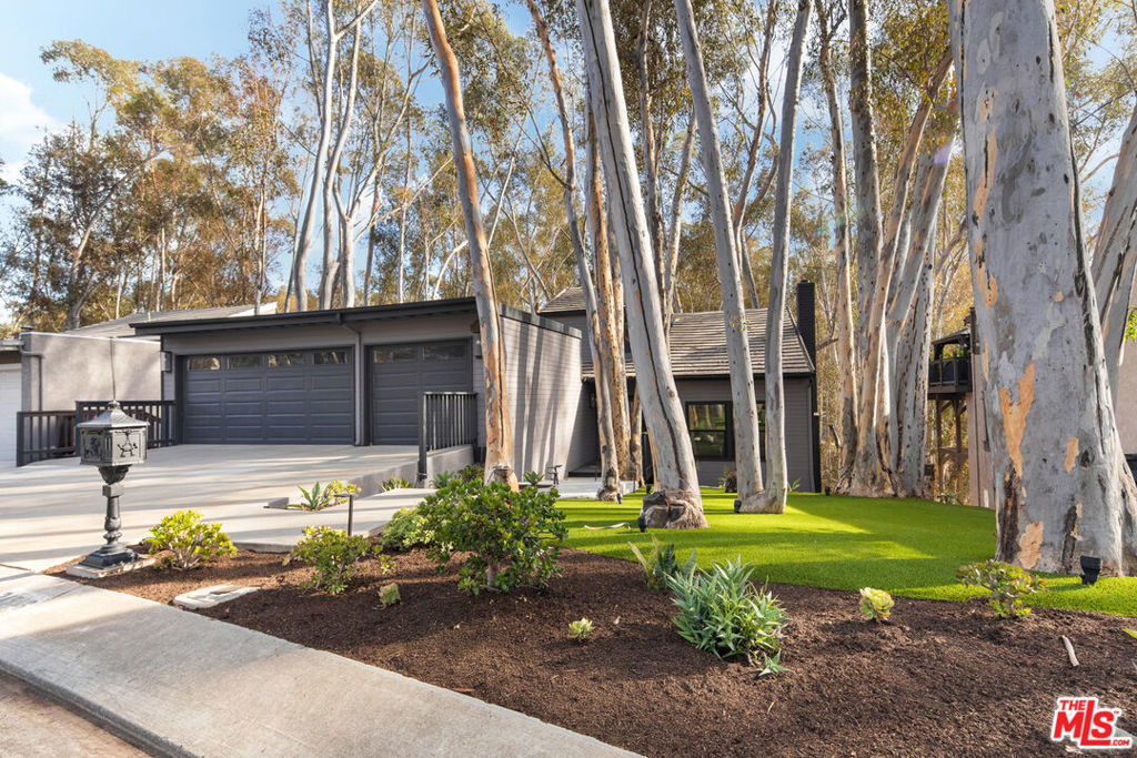 24946 Ravenswood Property Photo 64