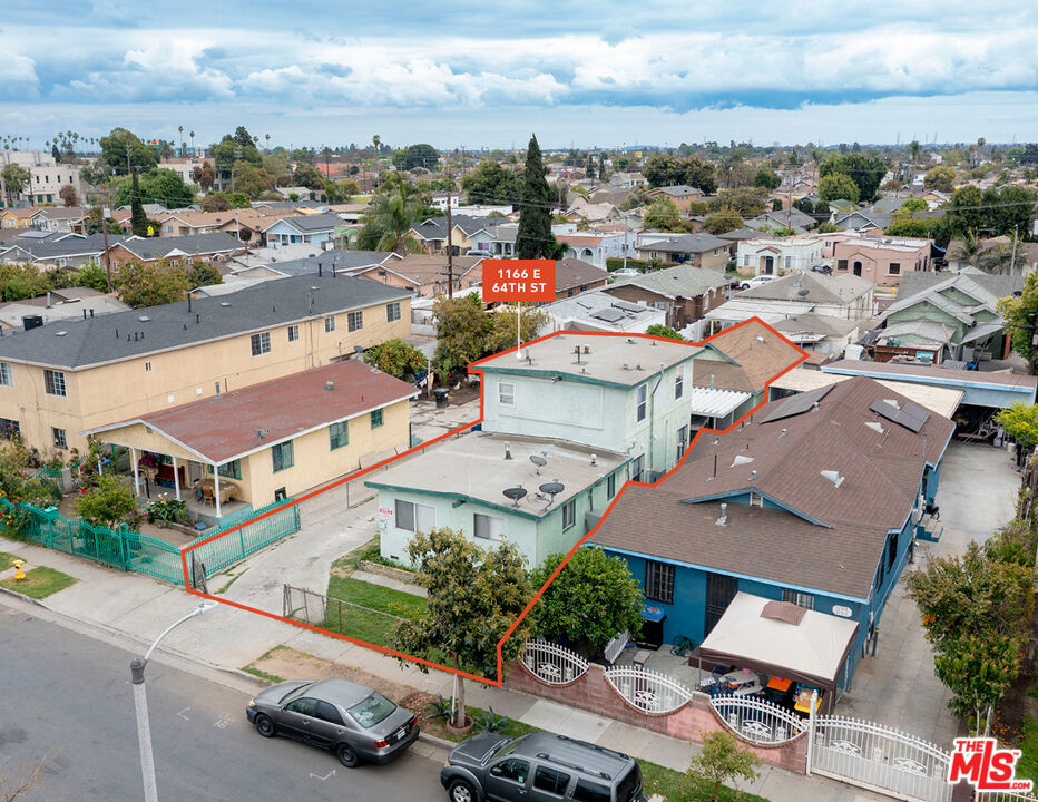 1166 E 64th Street Property Photo 2