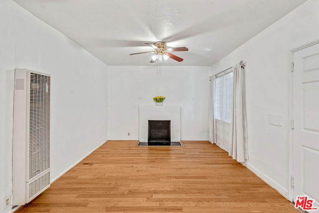 1215 W 59th Street Property Photo 2
