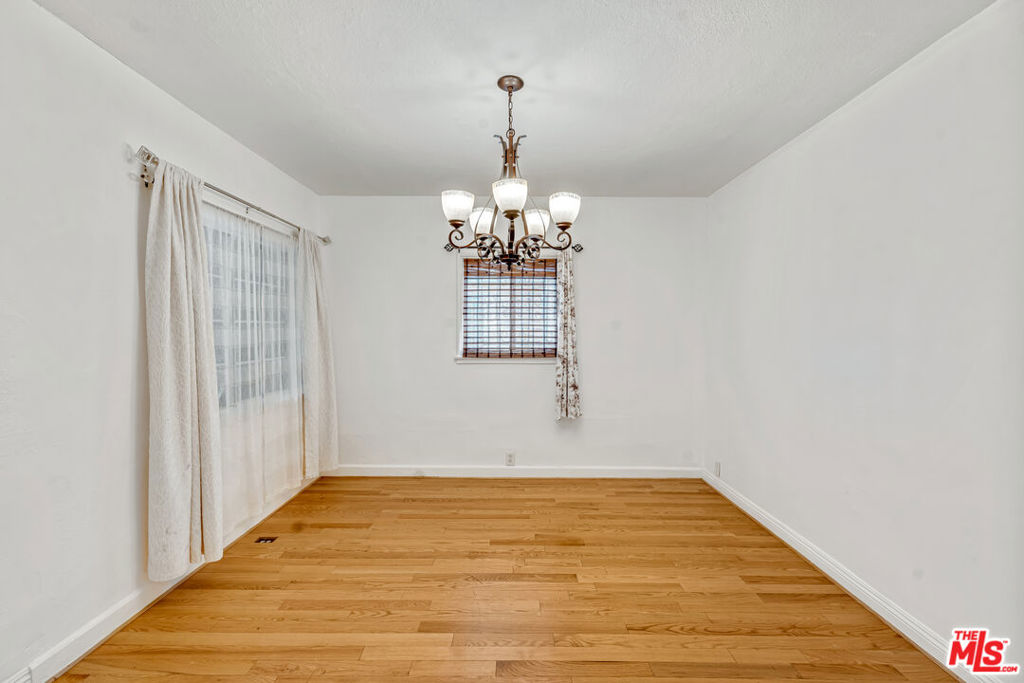 1215 W 59th Street Property Photo 3