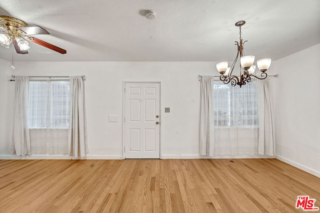 1215 W 59th Street Property Photo 21