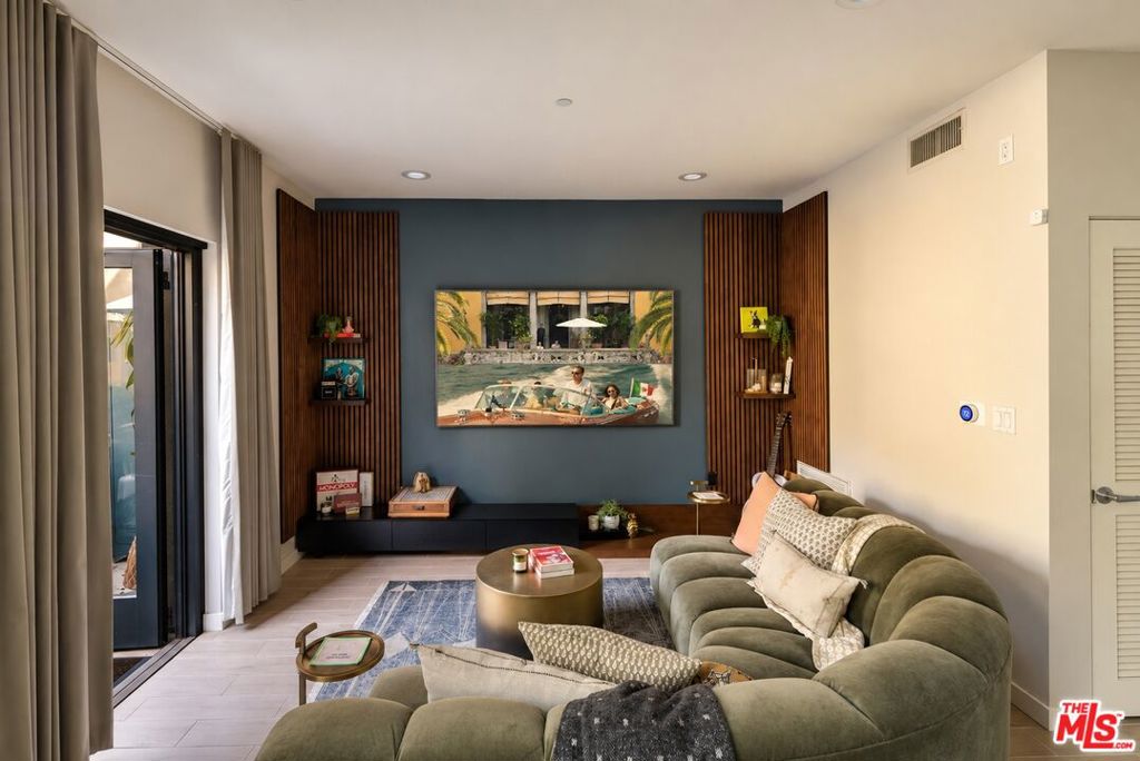 13045 Pacific 117 Property Photo 1