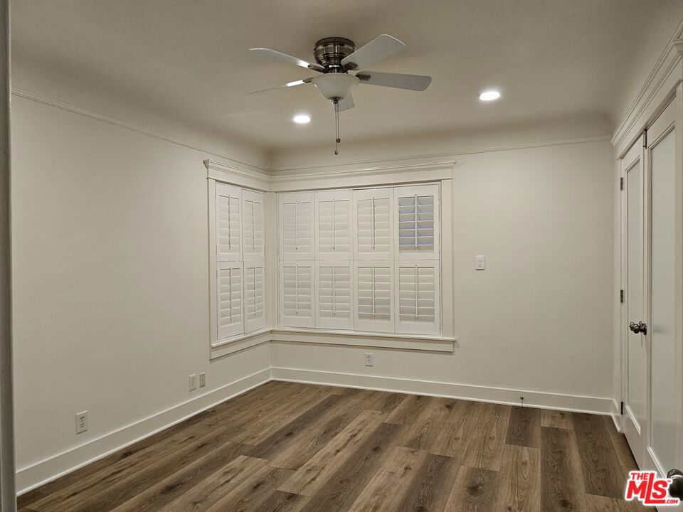 4627 Collis Avenue Property Photo 4