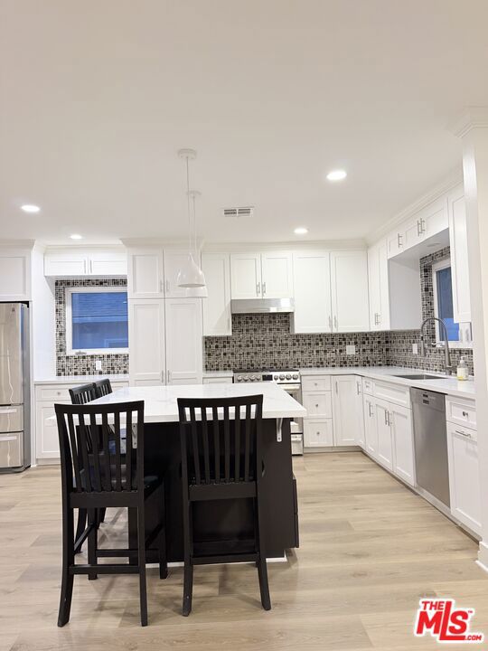 4627 Collis Avenue Property Photo 8